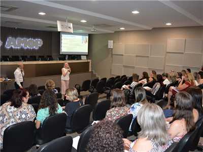 Reuni&#227;o Educa&#231;&#227;o